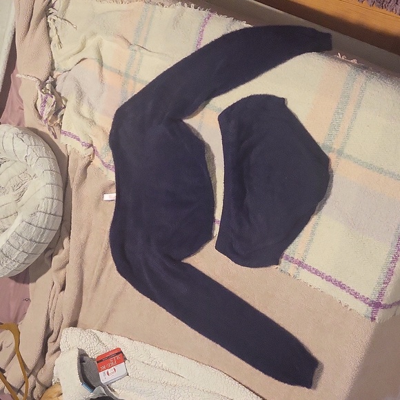 NWOT Savage Fenty Fuzzy 2 Piece Set - Picture 8 of 8